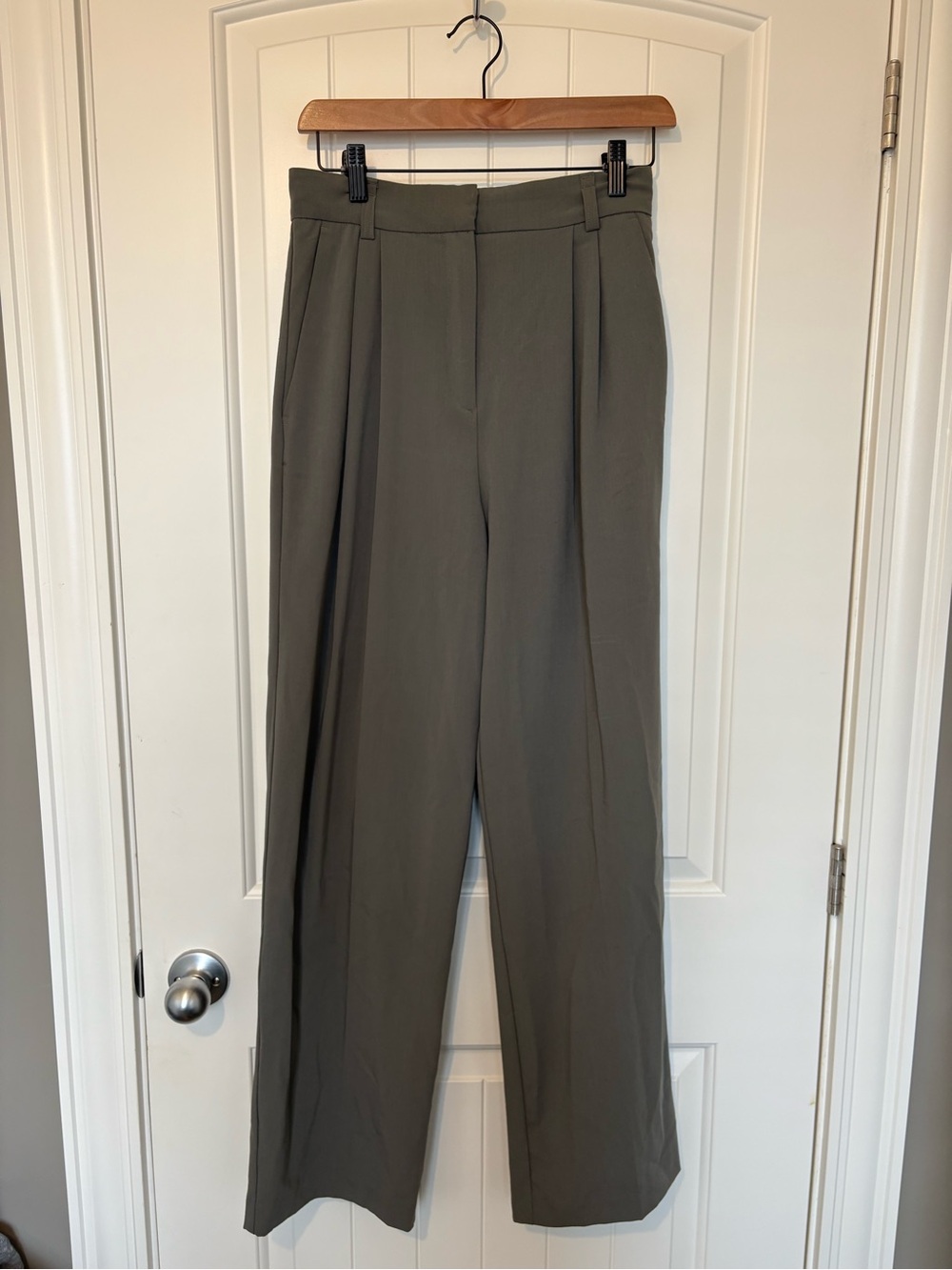 Dynamite Olive High-Waist Wide-Leg Trousers - Picture 2 of 4